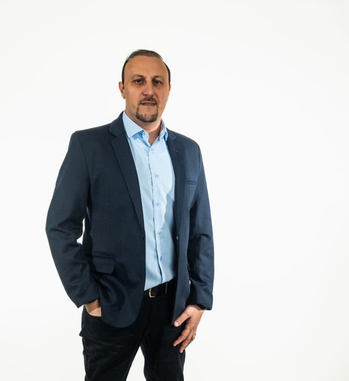 Dr. Vitor Hugo de Oliveira - Atendimento por telemedicina